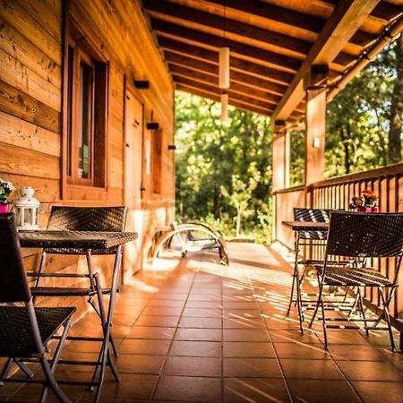 Cabanes Dosrius Canyamás Buitenkant foto